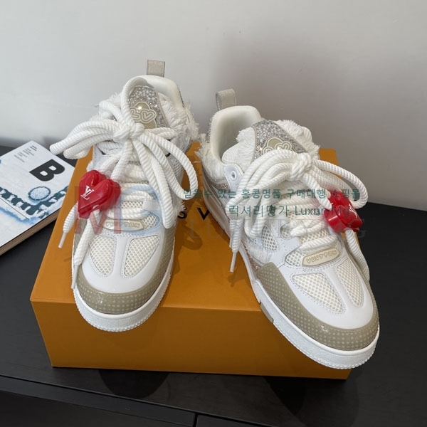 �������� ���̺��� Skate����Ŀ�� LV788051