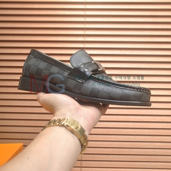 ���� ���̺��� ���� 1LV336021-5