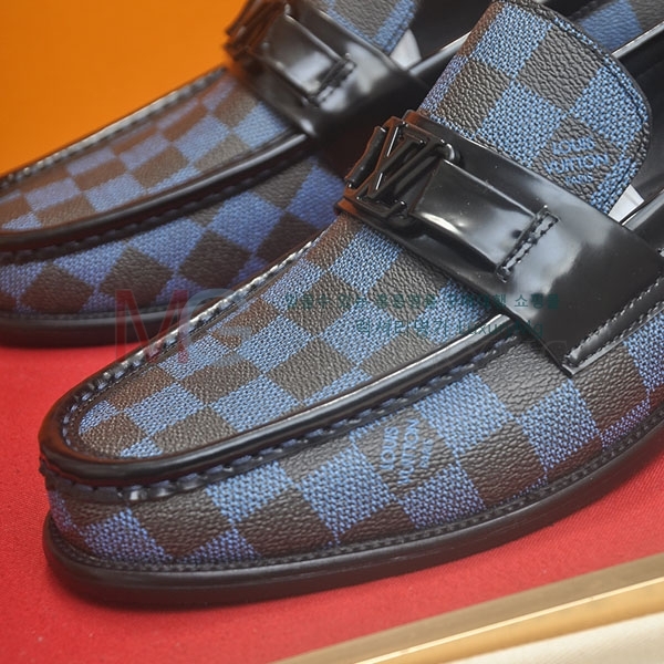 ���� ���̺��� ���� 1LV336021-9