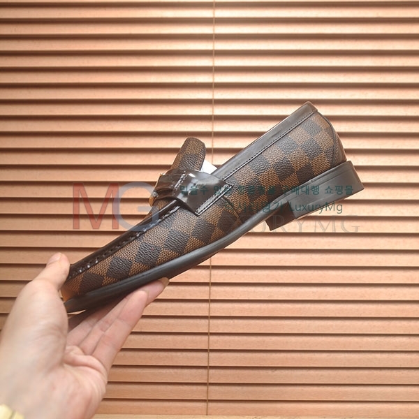 ���� ���̺��� ���� 1LV336021-8