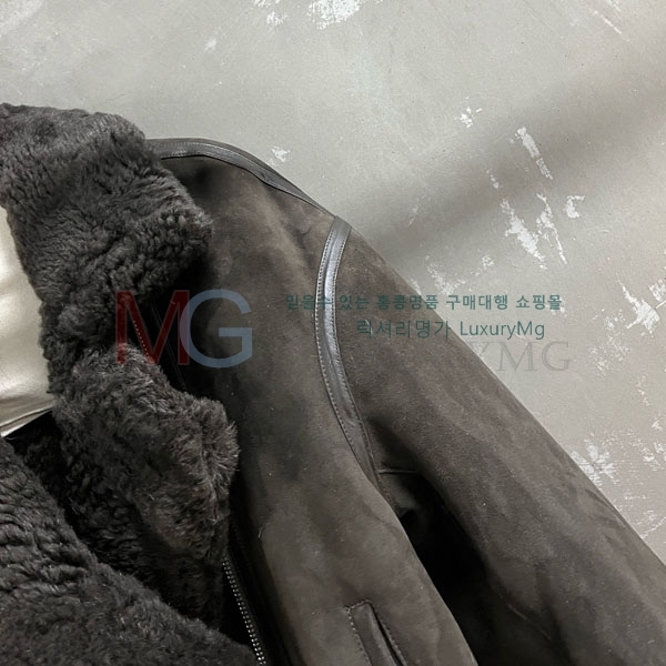  ζ þ   YS2323408-3