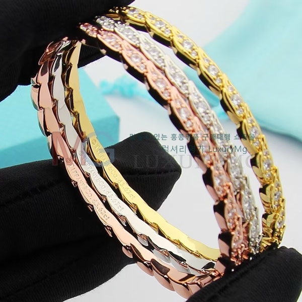 Ƽ�Ĵ� ���� �������� TF524504-4