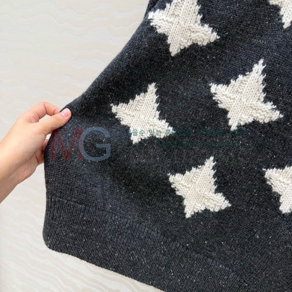 ���� �η�**�� ������ LP325677-11