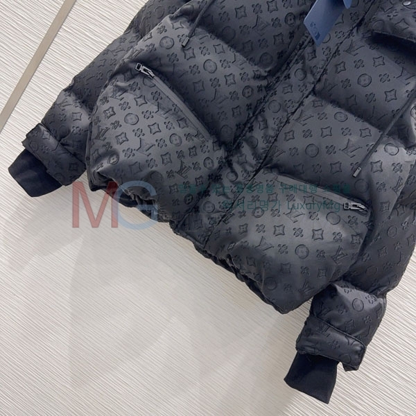 ���� ���̺��� �ٿ� �е� LV2145606-3