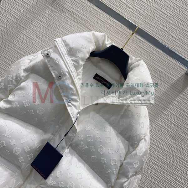 ���� ���̺��� �ٿ� �е� LV2145606-4