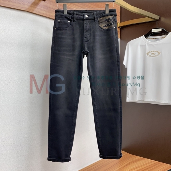 ���� ���̺��� û���� LV326745