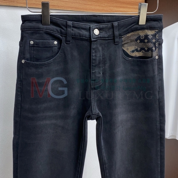 ���� ���̺��� û���� LV326745