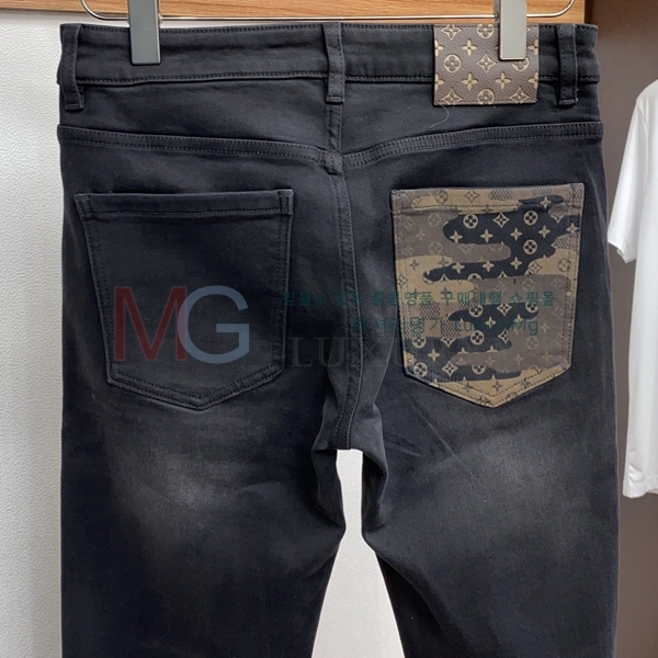 ���� ���̺��� û���� LV326745