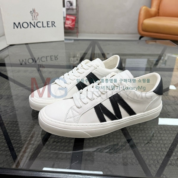  ���� ��**�� ����Ŀ�� MO3669051-2