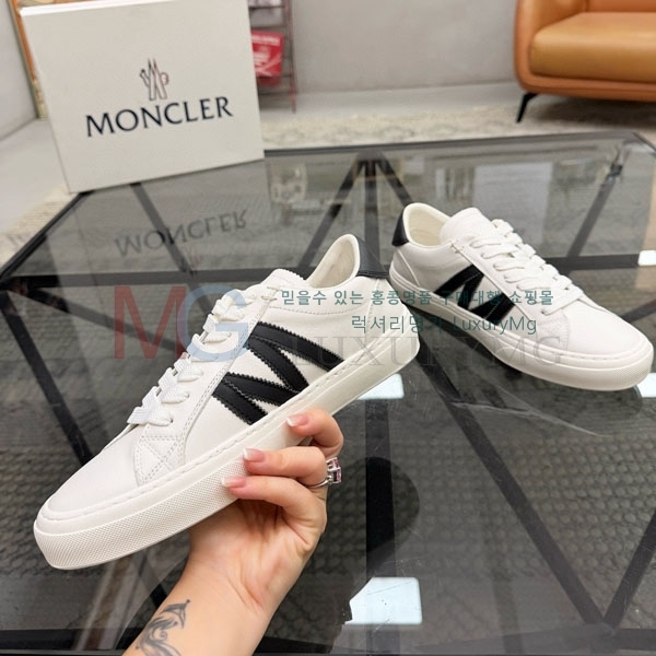  ���� ��**�� ����Ŀ�� MO3669051-2