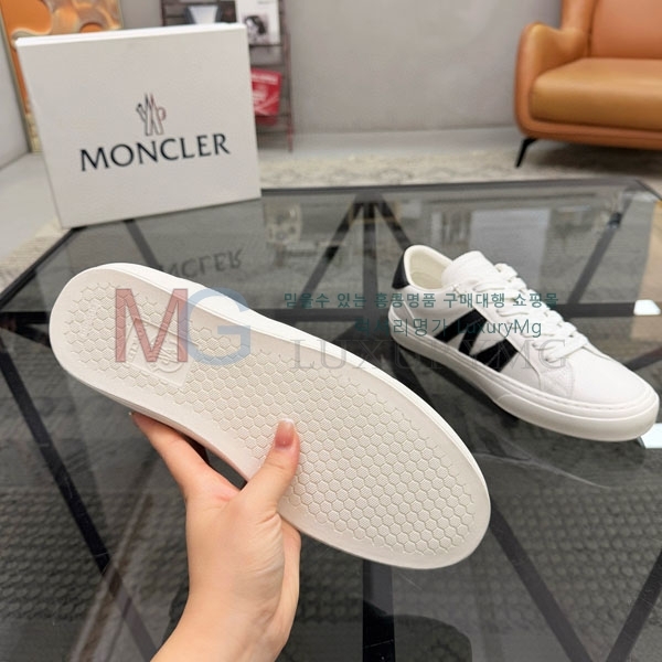  ���� ��**�� ����Ŀ�� MO3669051-2