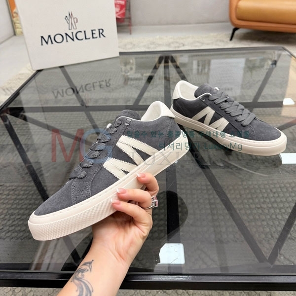  ���� ��**�� ����Ŀ�� MO3669051-4