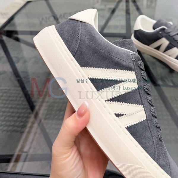  ���� ��**�� ����Ŀ�� MO3669051-4