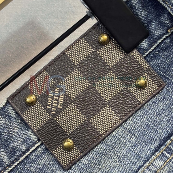 ���� ���̺��� û���� LV326746