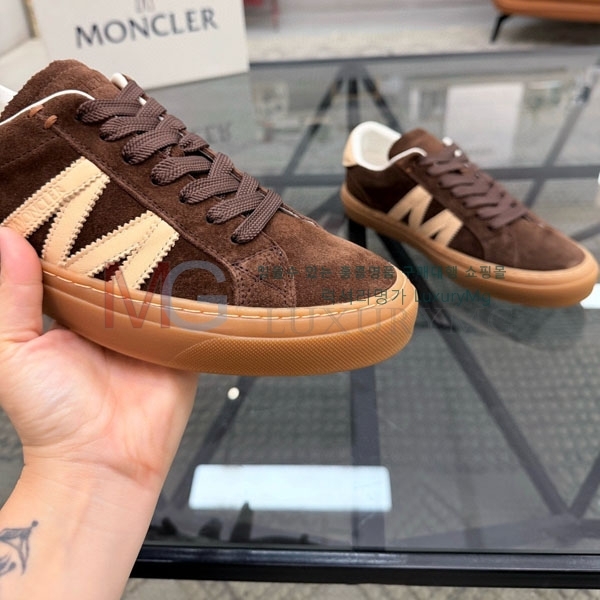  ���� ��**�� ����Ŀ�� MO3669051-6