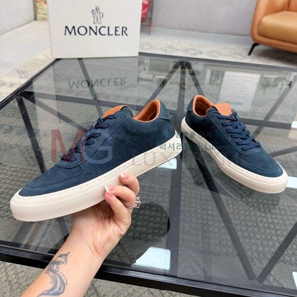  ���� ��**�� ����Ŀ�� MO366925-1