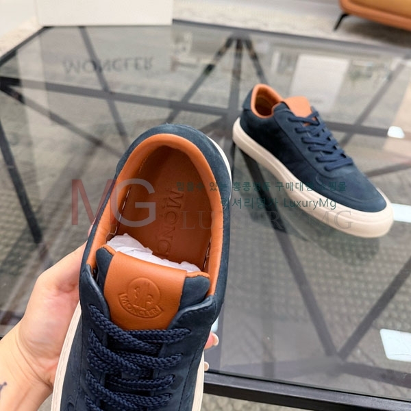  ���� ��**�� ����Ŀ�� MO366925-1