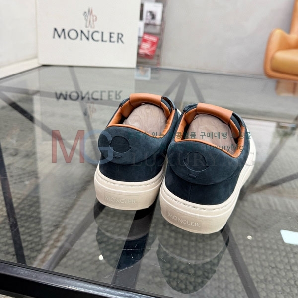  ���� ��**�� ����Ŀ�� MO366925-1