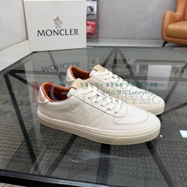  ���� ��**�� ����Ŀ�� MO366925-2