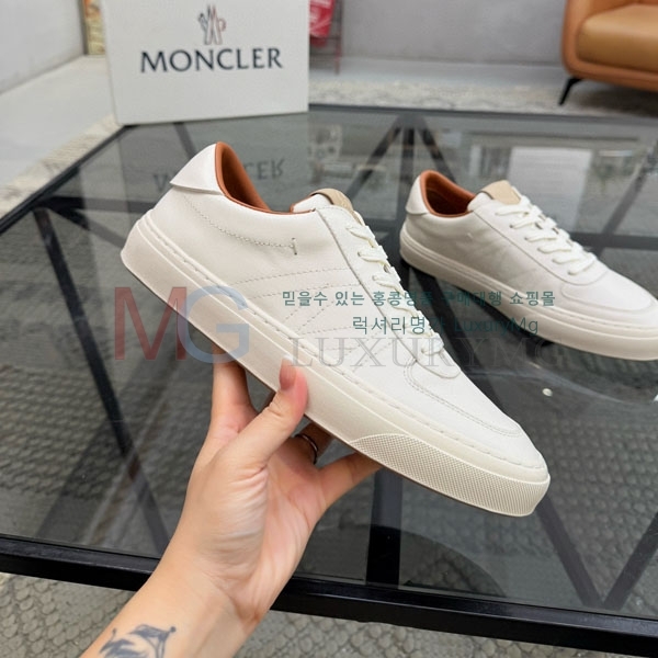  ���� ��**�� ����Ŀ�� MO366925-2