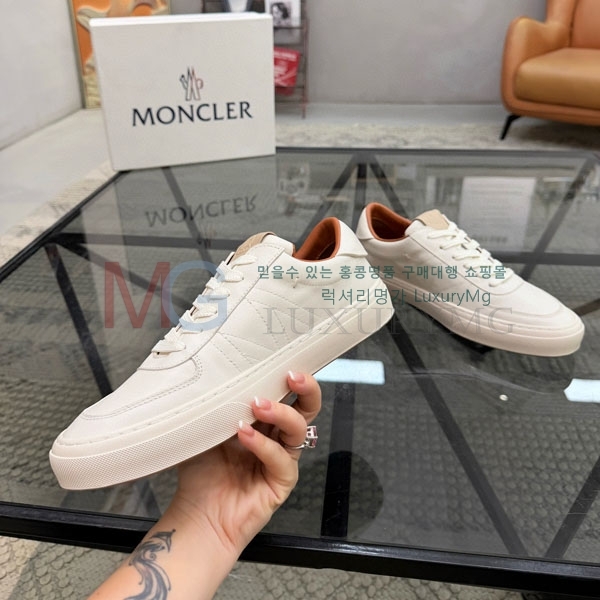  ���� ��**�� ����Ŀ�� MO366925-2