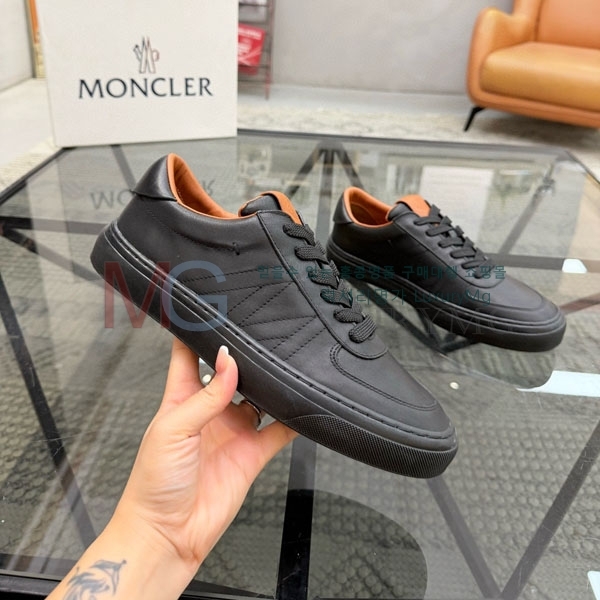  ���� ��**�� ����Ŀ�� MO366925-4