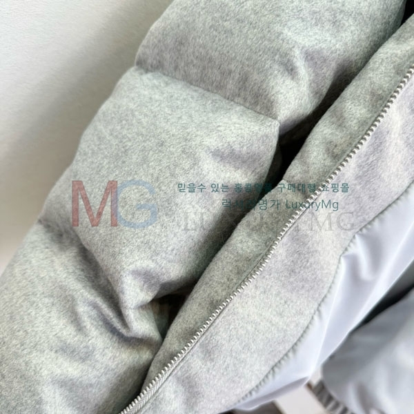 ���� �η�**�� �ٿ� �е� LP424502-17