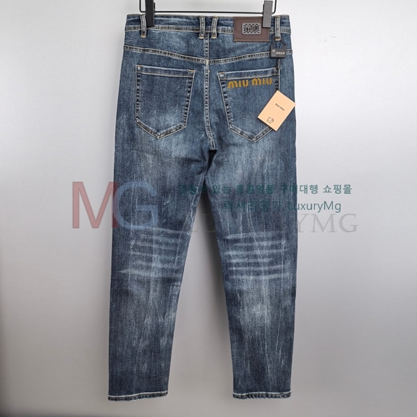 ���� �̿�̿� û���� MM523714