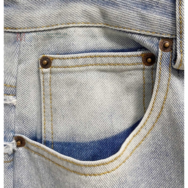 ���� �߷��þư� û���� BA824361