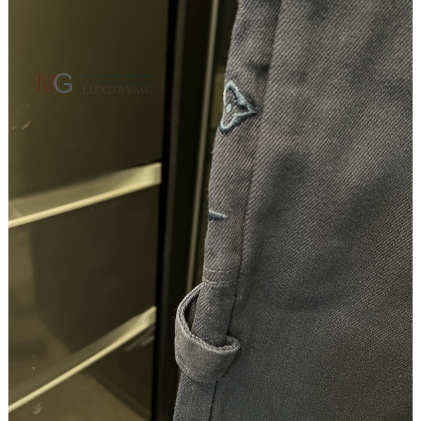 ���� ���̺��� û���� LV326751