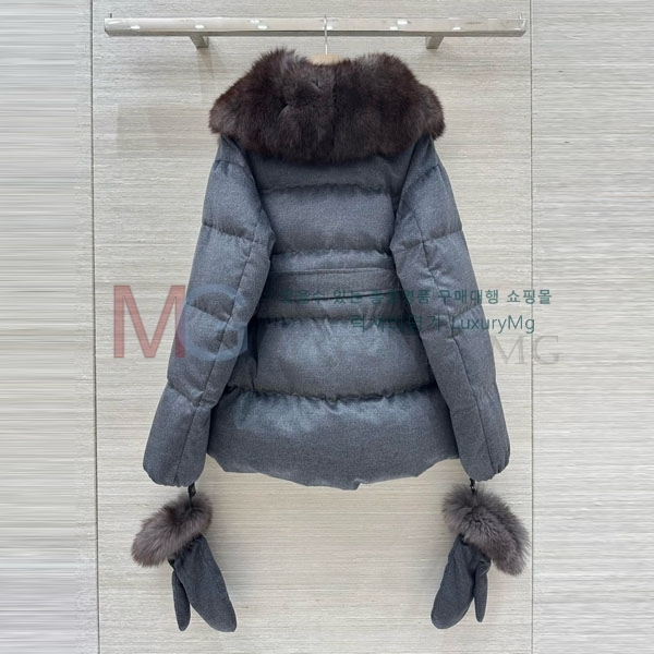 ���� �η�**�� �ٿ� �е� LP424502-18