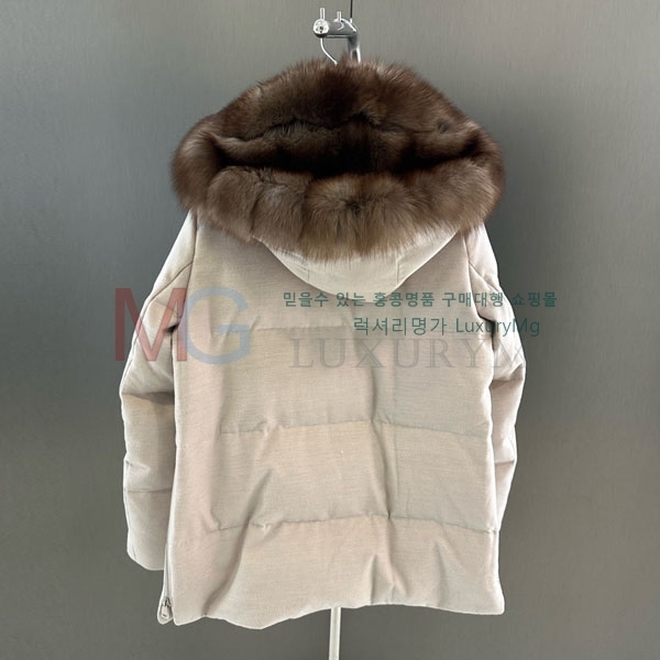 ���� �η�**�� �ٿ� �е� LP424502-24