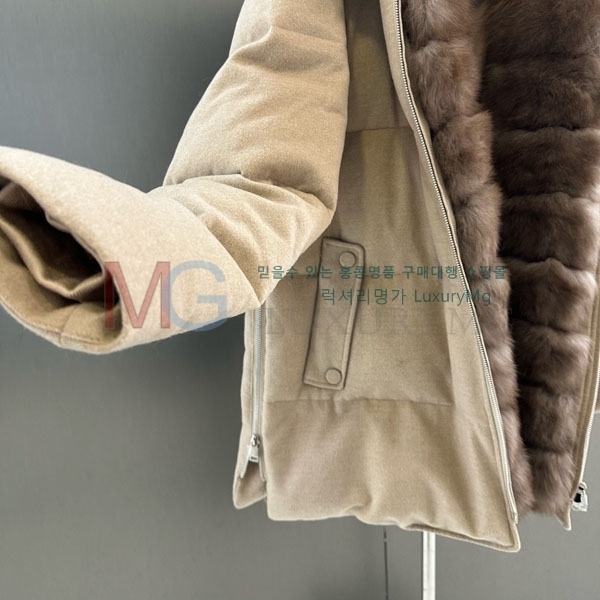 ���� �η�**�� �ٿ� �е� LP424502-25