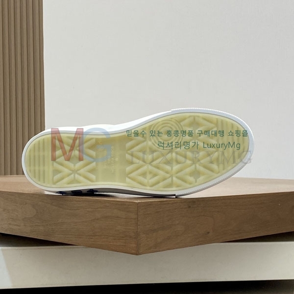 ���� ����*�� ����Ŀ�� 8LV60003