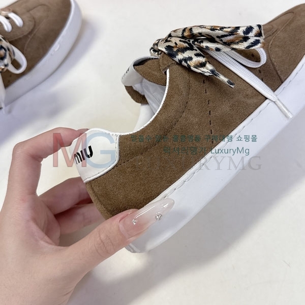 ���� �̿�̿� ����Ŀ�� MI3308802-1