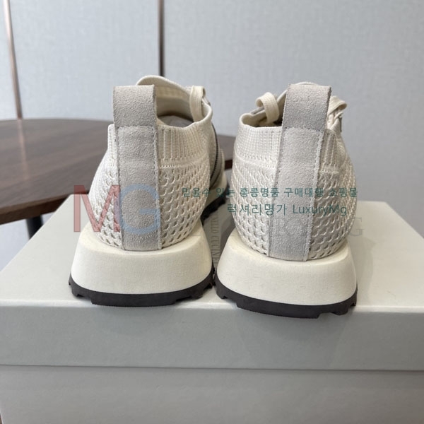 ���� ���ڷ� ��ġ�ڸ� ����Ŀ�� BL559049-1