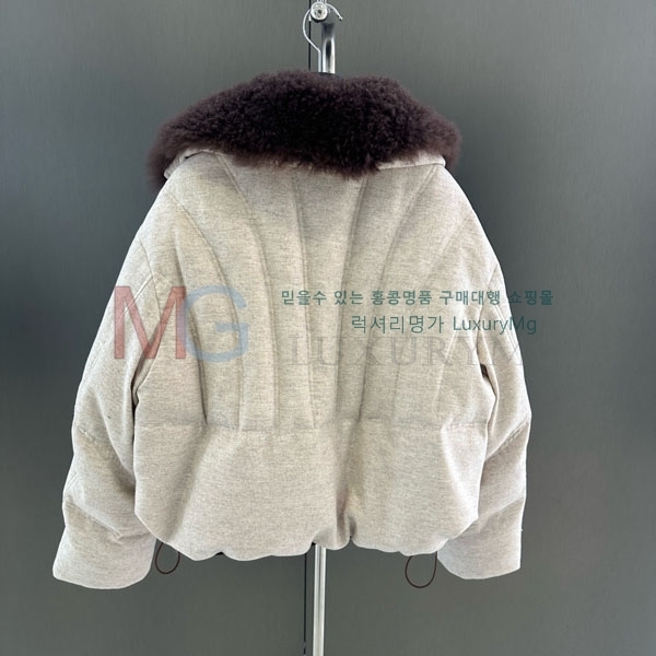 ���� �η�**�� �ٿ� �е� LP434064-1