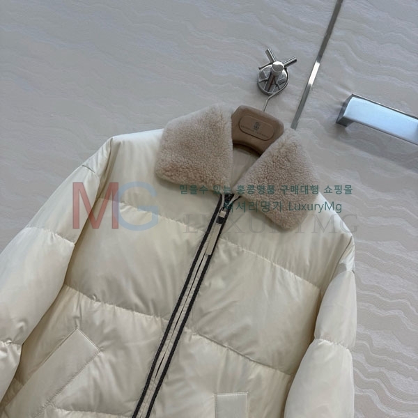 ���� ���ڷ� ��ġ�ڸ� �ٿ� �е� BC5345054-1