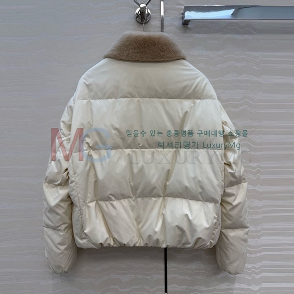 ���� ���ڷ� ��ġ�ڸ� �ٿ� �е� BC5345054-1