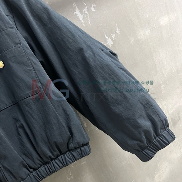 ���� �̿�̿� �þ �� ���� �ٿ� �е� MU341203-2