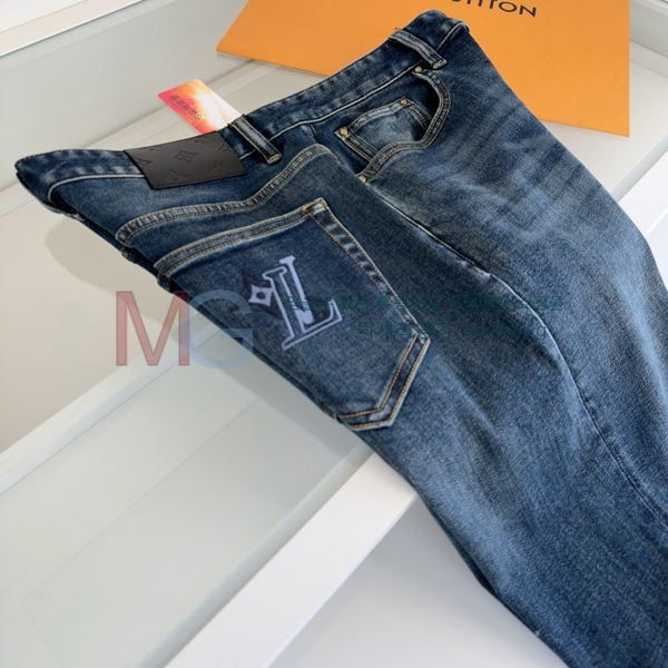 ���� ���̺��� û���� LV326752