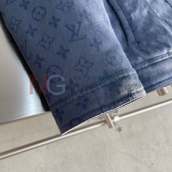 ���� ���̺��� �ٿ� �е� LV342710