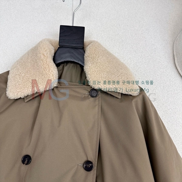 ���� ���ڷ� ��ġ�ڸ� �ٿ� �е� BC56568-4