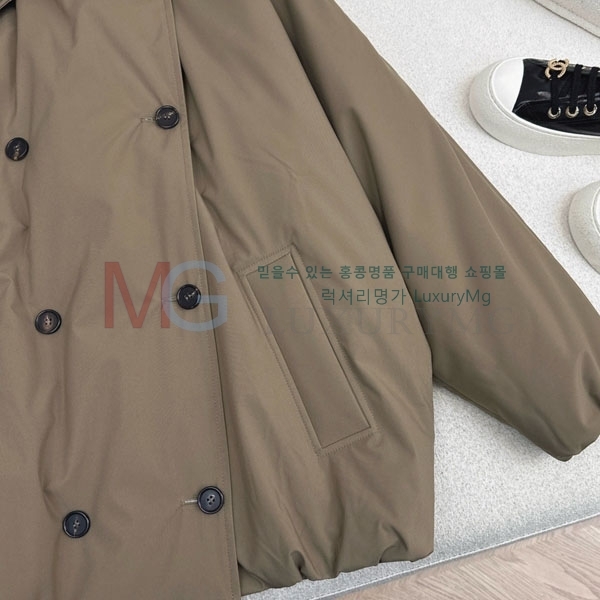 ���� ���ڷ� ��ġ�ڸ� �ٿ� �е� BC56568-4