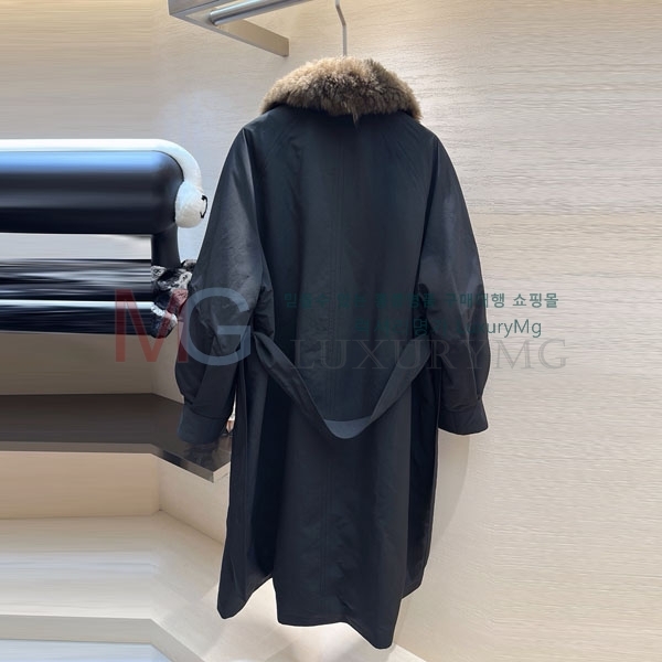 ���� �η�**�� �ٿ� �е� LP346056-4