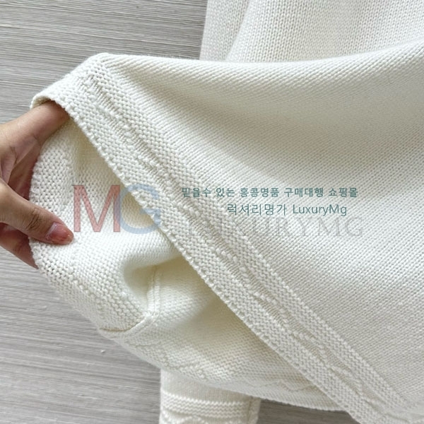 ���� �η�**�� ������ LP325677-13