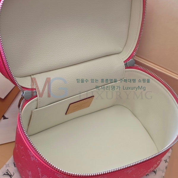 ���̺��� �Ͻ� �̴� ����Ƽ ���̽� M26889-1