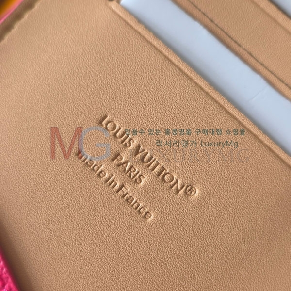 ���̺��� �н���Ʈ Ŀ�� �������� M26831-1