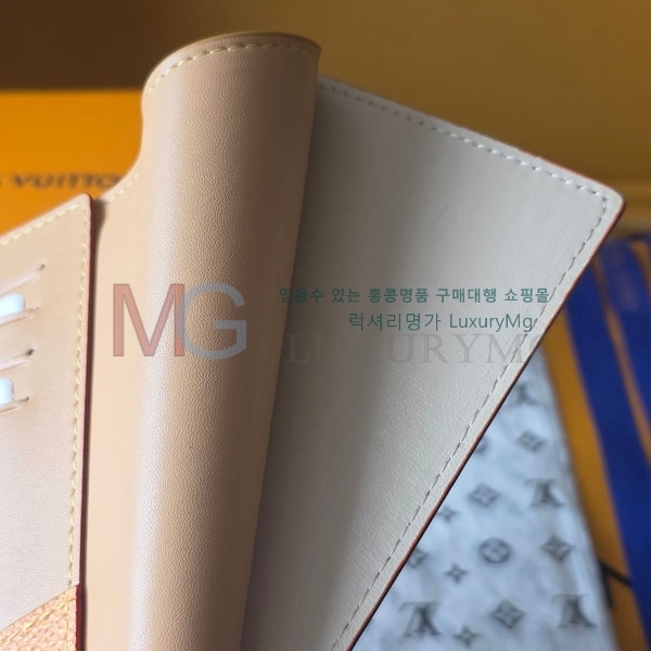 ���̺��� �н���Ʈ Ŀ�� �������� M26831-3