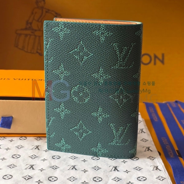 ���̺��� �н���Ʈ Ŀ�� �������� M26831-6